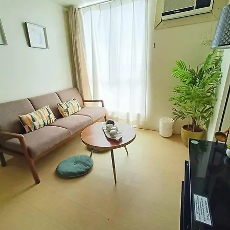 Pool Wi-Fi And Netflix In Cebu It Park Apartment